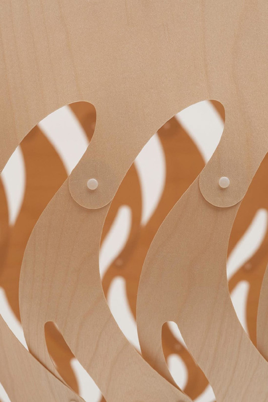 Toverdesign-David-Trubridge-Baskets-of-Light-Wave-detail